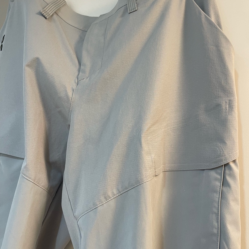 On Cloud hiking pants . NWOT. - Picture 3 of 7